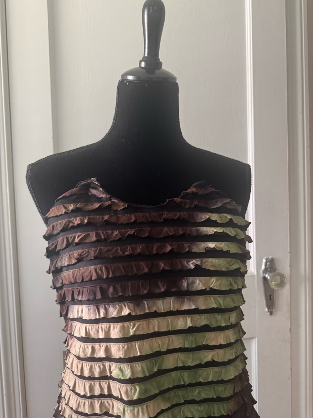 Connected Apparel Sleeveless Ruffle Dress – Women’s Size 12 – Great Condition - Picture 2 of 8